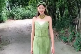 广西南宁，00后女孩用蔬菜做衣裳，走红网络，网友：太美了图片