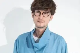 小刚老师不看热闹图片