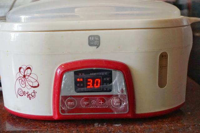 花胶和海马一起炖汤的功效 花胶和海马一起炖汤的功效与禁忌 花胶和海马一起炖汤的功效 花胶和海马一起炖汤的功效与禁忌