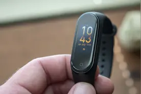 刚刚小米告知了Mi Band 5的发布日期，网友们猜价格很相似图片