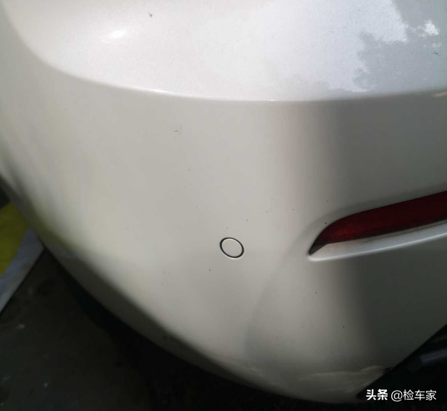 12万8买辆二手车宝马，发现曾被追尾！想退车竟要损失1万5？