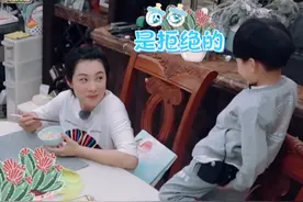 不让4岁儿子吃糖和果冻，和老公吃饭还要用公筷，刘璇自律又洁癖图片