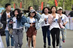 痛过才知道，在省内上大学和去省外上大学的差距，不是一星半点图片