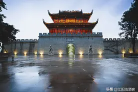 今天泸州人应该铭记，因为38年前省辖市泸州建立，这是它的生日图片