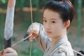 关晓彤蒋依依是“国民闺女”过去式了，新晋小小花一个比一个灵图片