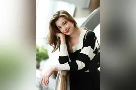 俄罗斯风情超模，天使般的容颜+魔鬼般的身材，很难不让人心动吧图片