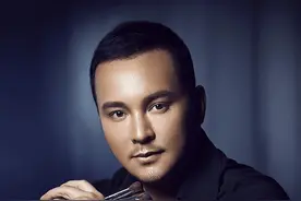 "美妆大神"毛戈平竟然结婚了？网友：夫妻俩撞脸像彼此的性转版图片