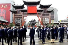 运城风情文化盬街，何以如此火爆开唱？本刋两日视频阅读量50万图片