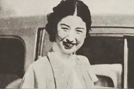 1958年，山东一女医生申请入党，审核员：立即逮捕，她曾刺杀陈毅图片