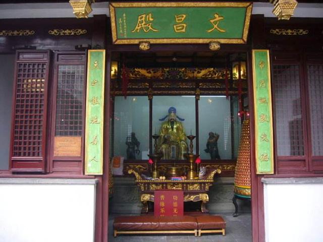 探寻上海老建筑：上海城隍庙