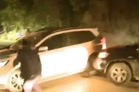 公路截击毒贩！嫌疑人疯狂反抗，撞坏7辆车10余民警受伤图片