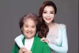 朱迅哭喊：“妈回家吧！”她84岁的母亲为何在加拿大独居十年？图片