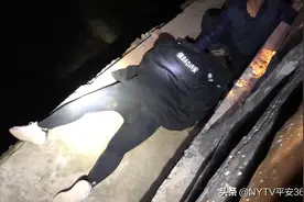 女子悬崖边捡手机“恐高”吓瘫  南阳消防紧急救援图片