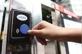 怎么用华为手机复制门禁卡？不是模拟哦，成本两块图片