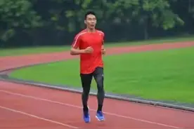 打羽毛球的益处有很多，远不止这17种，看看你知道多少？图片