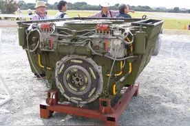 99坦克有“奔驰血统”？我国曾进口德国发动机，如今已达豹II水平图片