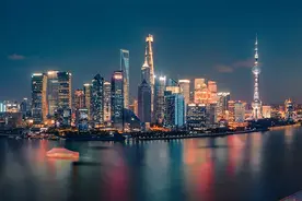 几十块的惠民保和几百块的百万医疗险，差别究竟在哪里？一文读懂图片