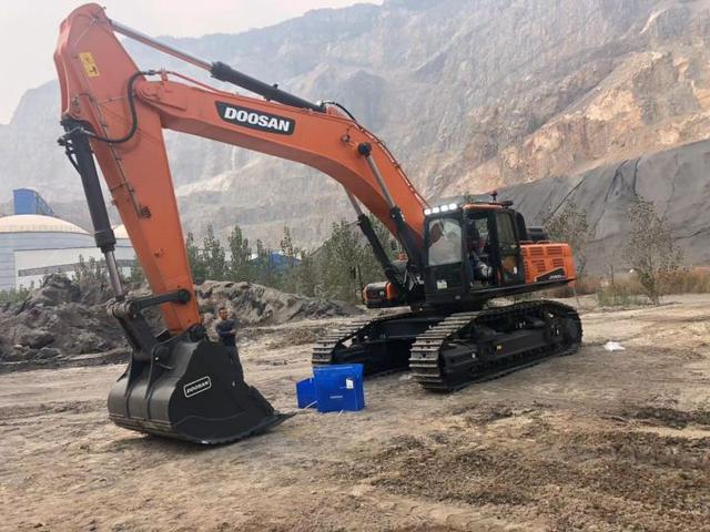 今聊一下斗山挖掘机
