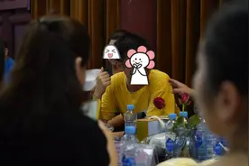 20名嘉宾牵手成功，告白现场太浪漫图片