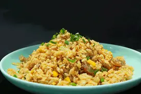 如何做出一碗粒粒分明的蛋炒饭图片