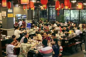 合肥一家饭馆利用“节约”营销，一年盈利233万，赚钱方法给你图片