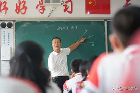 黄骅市第三中学初三9班学生的眼中的独臂“龙哥”图片