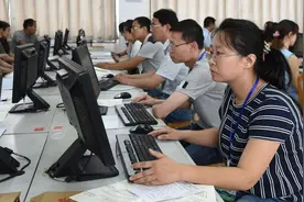 高考“电脑阅卷”流程曝光，答案相似分数却不同，考生别丢冤枉分图片