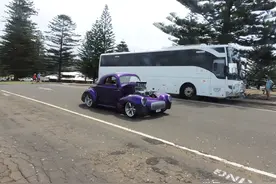 千奇百怪老爷车，部分记录汽车发展的历史图片