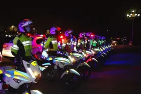 光山信访考核成绩居全省县区第一！县委书记刘勇看望慰问一线巡逻政法干警图片