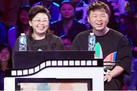 基因如此强大，孩子和父母犹如复制粘贴，网友称：就像同一个人图片