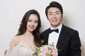 拒绝刘亦菲，与巩新亮相恋，最后娶了师妹吉娜，朗朗才是人生赢家图片