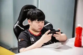 KPL：VG十三射手下饭送Hero首胜，eStar魔幻轮换，猫神打野看不懂图片