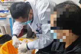 音乐教师指肌腱断裂急需手术 专家团队深夜救助保住手功能图片