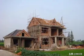 农村耕地建房涉及违建，已经在耕地上建好的房子，会强制拆除吗？图片