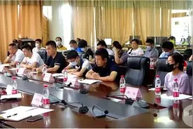 围观 | 桂林共享单车出乱象，企业集体接受培训图片