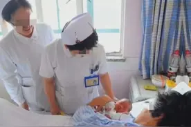 58岁母亲生二胎，34岁博士女儿：我只赡养父母，不养你的孩子图片