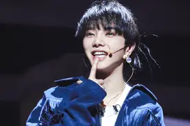 华晨宇演唱会门票开售，全员站票引争议，最贵门票仅1280元图片