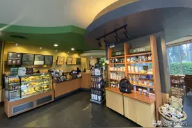 泰国星巴克出了新冰饮，果茶与冷萃咖啡的强强组合就在这一款图片