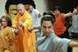 少林寺抖音爆火，门票收入过亿，名门正派一圈粉，"佛媛"哪能立足图片