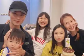 蔡少芬为女儿庆生，“皇后娘娘”太会生，俩女儿像她儿子像爸爸图片