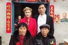 河南农村40岁外卖大叔，娶乌克兰28岁美女，县电视台连播四天图片