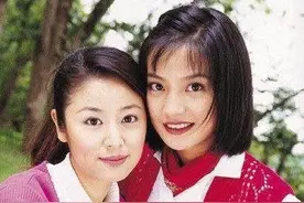 赵薇同框林心如，一个真的像少女，而另一个真的是妈妈图片