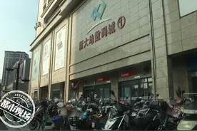 南昌一男子在华硕旗舰店买笔记本电脑，回家一测竟是旧机？图片