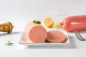 火腿肠长蛆虫，不光腐败而已，重要的是苍蝇已经光顾，溯源来了图片