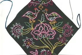 中国已经消失的内衣—肚兜，刺绣的漂亮图片