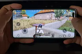 荣耀50 Pro游戏挑战骁龙888--<和平精英>图片