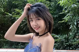 21岁女星恋情曝光！与男友建立爱情店铺，封面还是两人亲吻合照图片