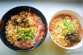 你煮方便面是先放料还是先放面？哪种方法煮更好吃图片
