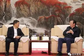 王雄昌率队赴京拜会中国石油图片