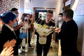 【战疫暖心事】你温暖我的心，我温暖你的胃！南明餐饮老板用家乡味迎接小程医生凯旋归来图片